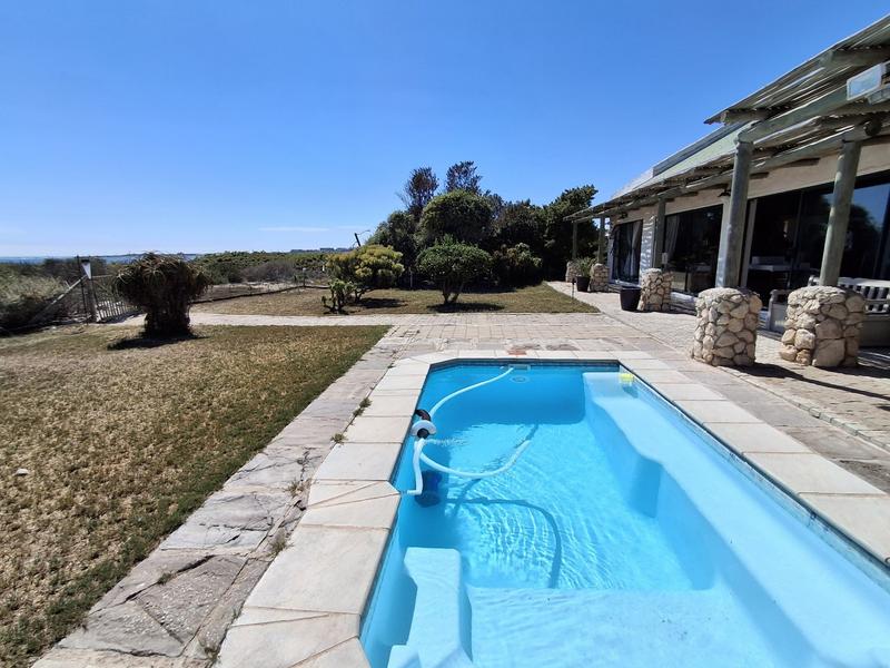 5 Bedroom Property for Sale in Duyker Eiland Western Cape